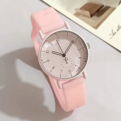 Women’s Casual Silicone Quartz Fashion Watch